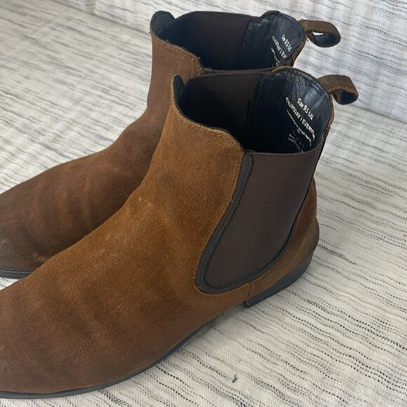 Thursday Boot Company Duchess Chelsea Boots Pull On Brown Leather Women's 9.5 - Picture 6 of 12